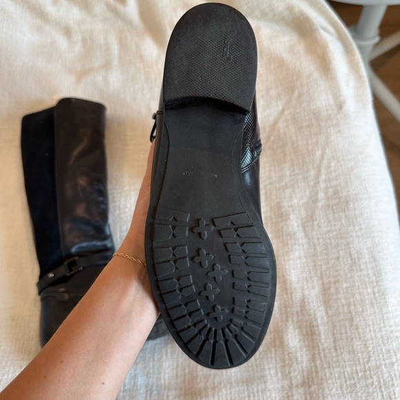 Aquatalia Natalie Black Knee-High Leather Boots - Picture 4 of 9